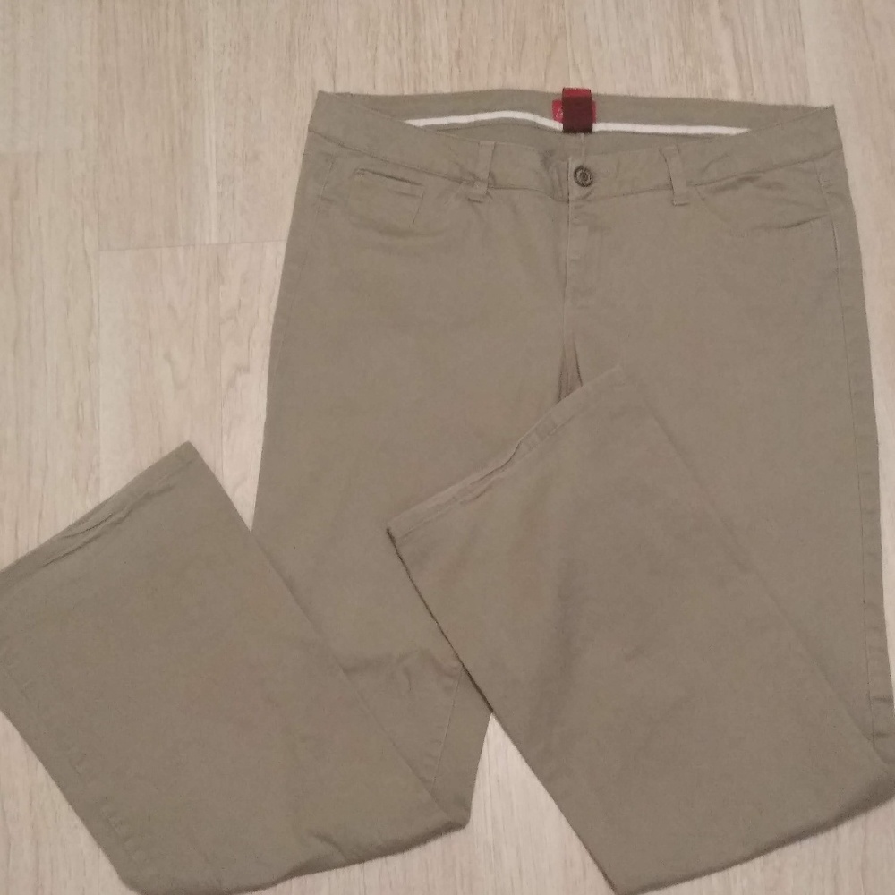 🚫🔖NWOT🚫🔖 KHAKI DICKIES FLARE LEG PANTS